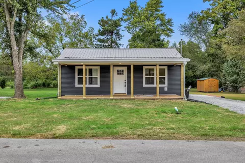 309 Willis Ave, Hohenwald, TN 38462