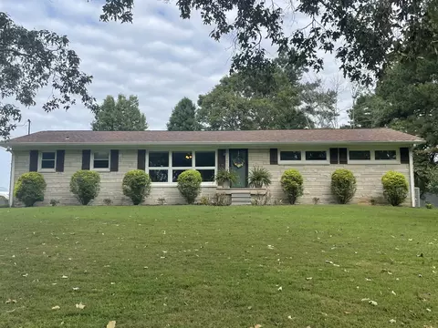 67 Old Jackson Hwy, Leoma, TN 38468