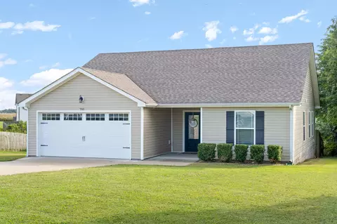 705 Hugh Hunter Rd, Oak Grove, KY 42262