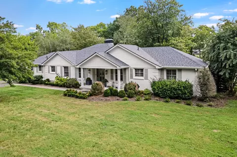 4620 Tara Dr, Nashville, TN 37215