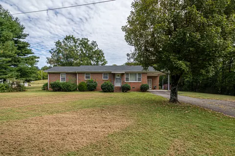 2019 Crescentview Rd, Pulaski, TN 38478