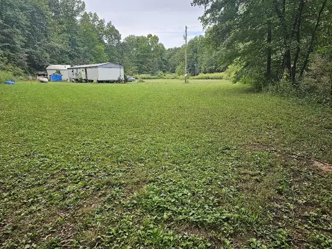 1685 Ennis Branch Rd, Mcewen, TN 37101