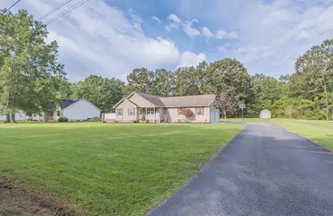 671 Circle Dr, Manchester, TN 37355