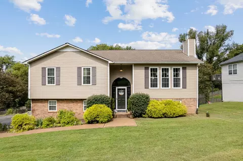 1117 Dover Dr, Columbia, TN 38401