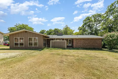 905 Iris Dr, Gallatin, TN 37066