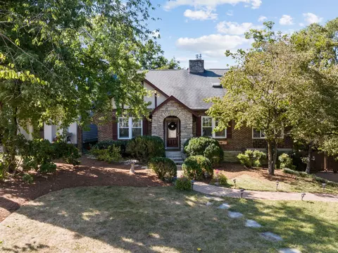 104 Lafayette Ct, Nashville, TN 37205