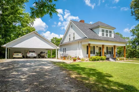 184 Largo Rd, Decaturville, TN 38329