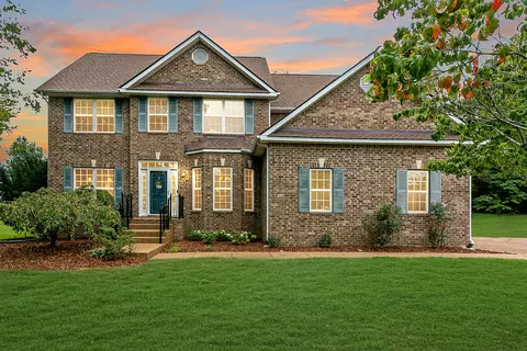 1609 Armidale Ct, Thompsons Station, TN 37179