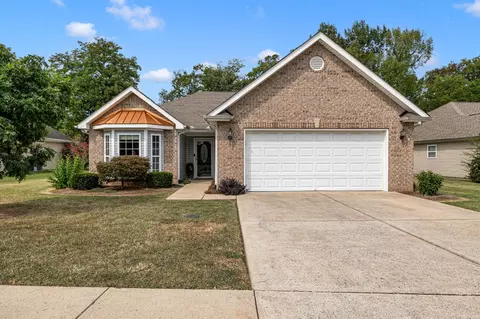 106 Bassett Hall Ct, Lebanon, TN 37087