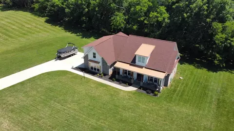 112 Queens Cir, Winchester, TN 37398