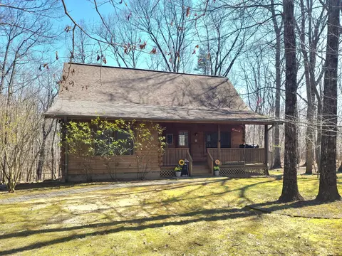 796 Tatum Mining Rd, Menlo, GA 30731