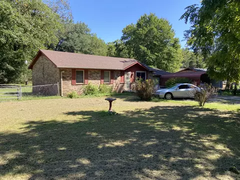 1042 Britton Springs Rd, Clarksville, TN 37042