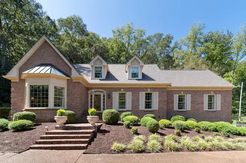 7725 Indian Springs Dr, Nashville, TN 37221