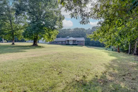 214 Rouse Rd, Dickson, TN 37055