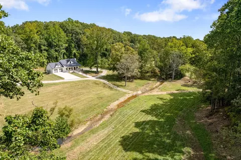 131 Speedy Watts Way, Burns, TN 37029