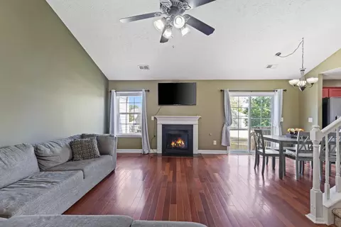 1027 Lowrey Pl, Spring Hill, TN 37174 photo 6