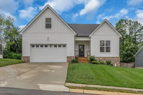 585 Davis Valley Dr, Columbia, TN 38401