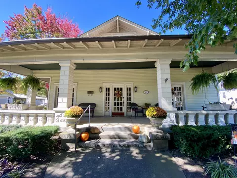 407 N Main St, Mount Pleasant, TN 38474