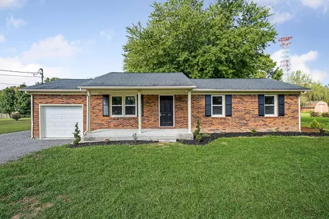 206 Arrowhead Dr, Smithville, TN 37166