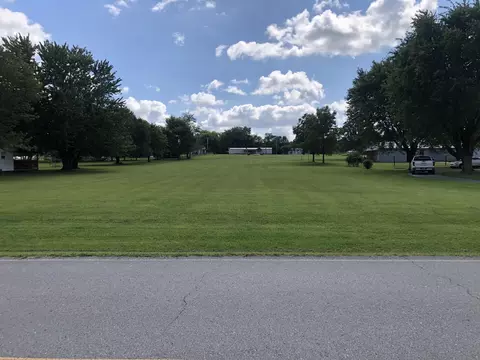831 College St, Portland, TN 37148