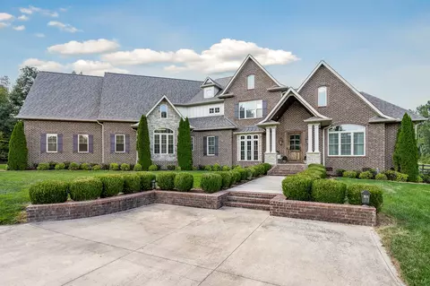 1004 Bear Creek Rd, Cookeville, TN 38506