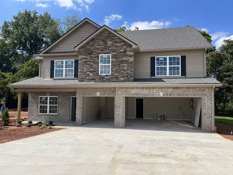 312 Kildeer Dr, Clarksville, TN 37040
