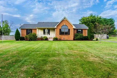 1318 Branch Creek Rd, Gallatin, TN 37066