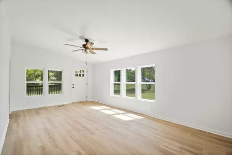 5877 Green Rd, Springfield, TN 37172 photo 9