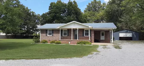 55 Philip Ln, Winchester, TN 37398