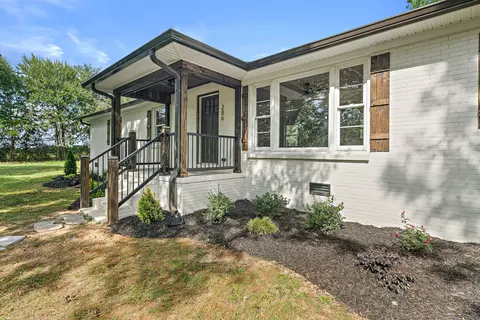 286 Belk Rd, Rock Island, TN 38581