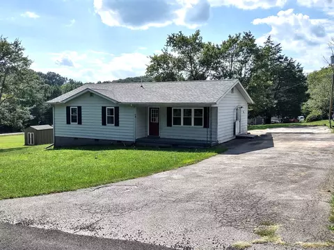 216 Spring View Dr, La Follette, TN 37766