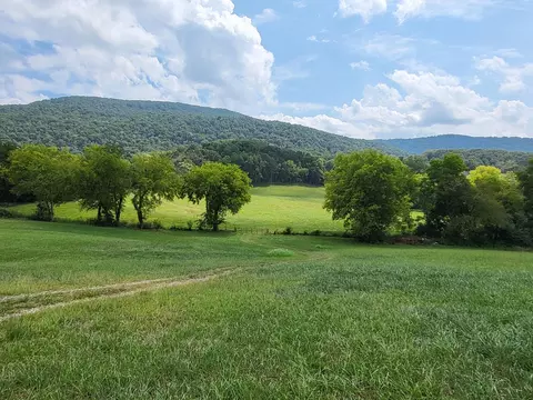 100 Wesley Chapel Road Rd, Pikeville, TN 37367