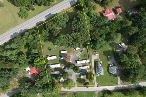 1612 Pleasant Grove Rd, Westmoreland, TN 37186