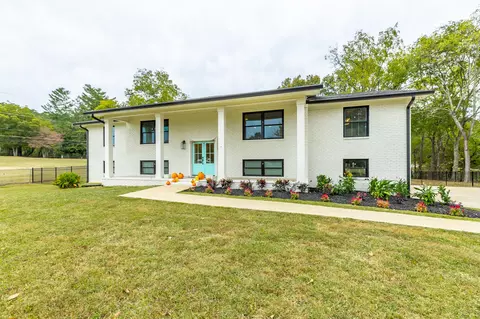9535 E Brainerd Rd, Chattanooga, TN 37421