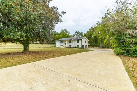 9535 E Brainerd Rd, Chattanooga, TN 37421 photo 3