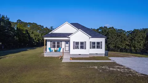 1239 Oak Grove Rd, Dickson, TN 37055
