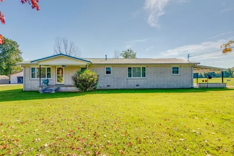 1108 Old Nashville Hwy, Mcewen, TN 37101