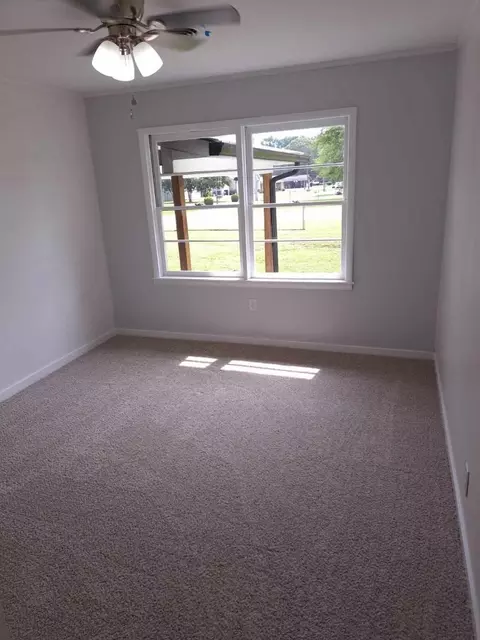 204 Fairgrounds Rd, Paris, TN 38242 photo 9