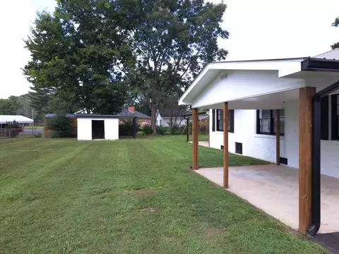 204 Fairgrounds Rd, Paris, TN 38242 photo 2