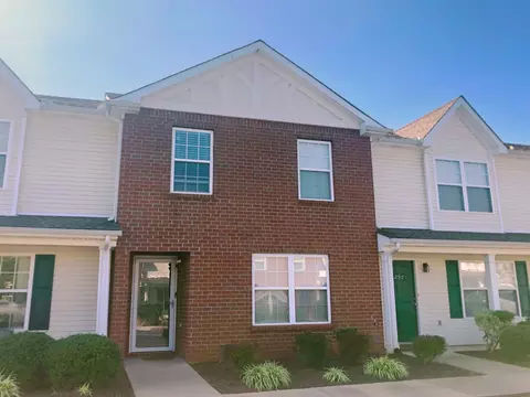 255 Arapaho Dr, Murfreesboro, TN 37128