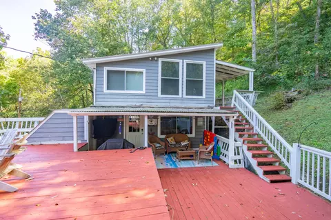 246 Bruer Dr, Smithville, TN 37166
