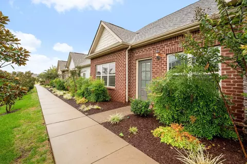 3209 Livermore Ln, Murfreesboro, TN 37130