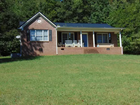 33 Cunningham Hollow Rd, Fayetteville, TN 37334