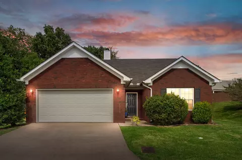 1308 Rainglen Cv, Antioch, TN 37013
