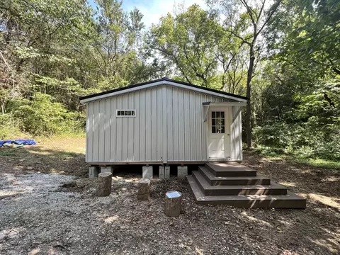 40 Dyer Branch Rd, Gordonsville, TN 38563