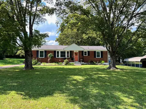 2008 Wedgewood Dr, Columbia, TN 38401