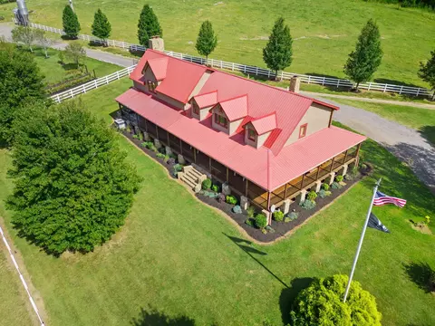 143 Hickman Creek Rd S, Hickman, TN 38567