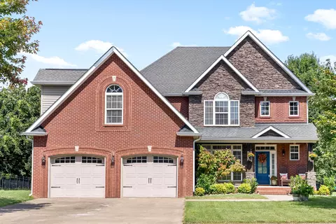 1002 Willow Cir, Clarksville, TN 37043