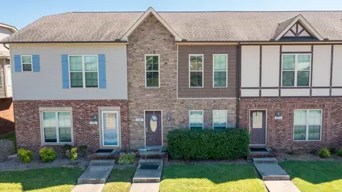 152 Matheson Dr, Clarksville, TN 37043