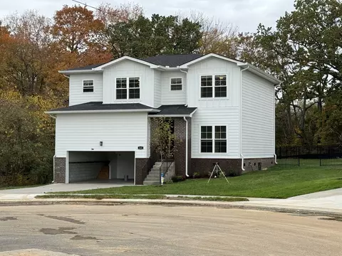 262 Greenwood Dr, La Vergne, TN 37086